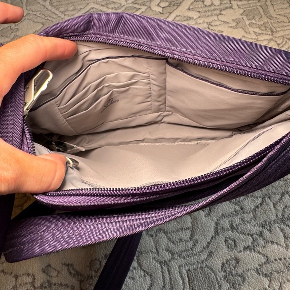 Travelon Deep Purple crossbody  Bag - Picture 11 of 13